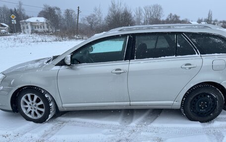 Toyota Avensis III рестайлинг, 2007 год, 810 000 рублей, 4 фотография