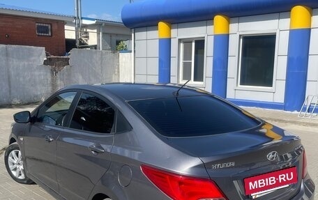 Hyundai Solaris II рестайлинг, 2015 год, 1 050 000 рублей, 7 фотография