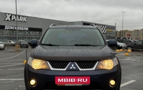 Mitsubishi Outlander III рестайлинг 3, 2007 год, 889 000 рублей, 2 фотография