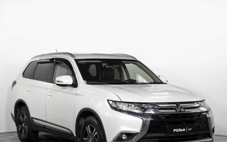 Mitsubishi Outlander III рестайлинг 3, 2015 год, 1 760 000 рублей, 3 фотография