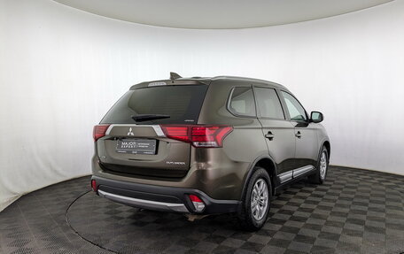 Mitsubishi Outlander III рестайлинг 3, 2018 год, 2 125 000 рублей, 5 фотография