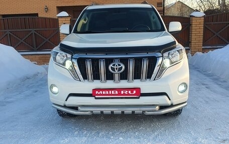 Toyota Land Cruiser Prado 150 рестайлинг 2, 2010 год, 3 100 000 рублей, 10 фотография