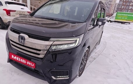 Honda Stepwgn IV, 2019 год, 2 800 000 рублей, 6 фотография