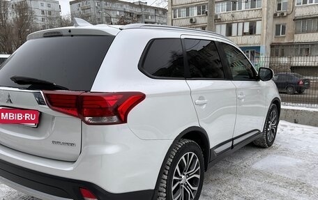 Mitsubishi Outlander III рестайлинг 3, 2016 год, 2 050 000 рублей, 6 фотография