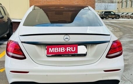 Mercedes-Benz E-Класс, 2017 год, 3 950 000 рублей, 3 фотография