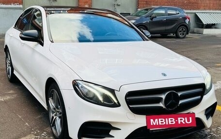 Mercedes-Benz E-Класс, 2017 год, 3 950 000 рублей, 4 фотография