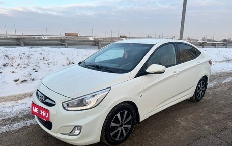 Hyundai Solaris II рестайлинг, 2014 год, 825 000 рублей, 13 фотография