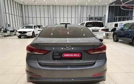 Hyundai Elantra VI рестайлинг, 2017 год, 1 350 000 рублей, 10 фотография