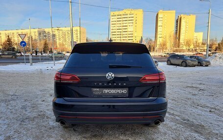 Volkswagen Touareg III, 2018 год, 5 390 000 рублей, 10 фотография