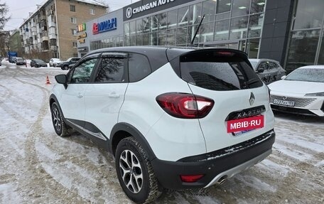 Renault Kaptur I рестайлинг, 2021 год, 1 868 000 рублей, 5 фотография