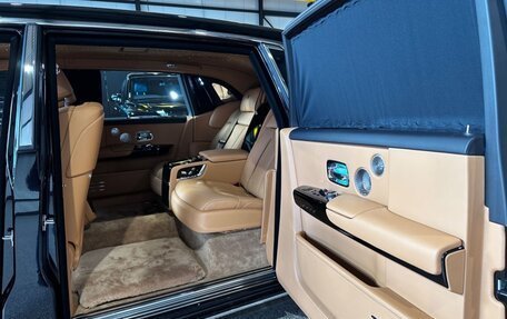 Rolls-Royce Phantom VIII, 2024 год, 77 000 000 рублей, 16 фотография