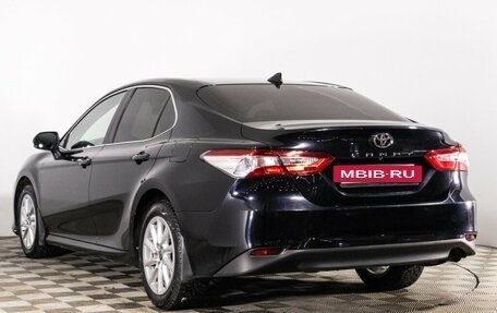 Toyota Camry, 2021 год, 2 650 000 рублей, 7 фотография