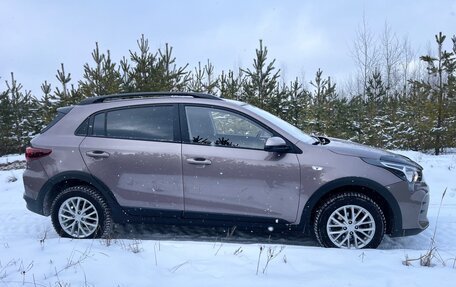 KIA Rio IV, 2021 год, 1 650 000 рублей, 2 фотография