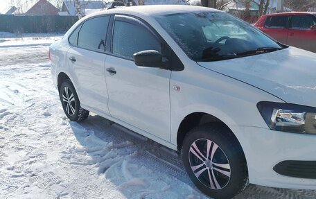 Volkswagen Polo VI (EU Market), 2014 год, 700 000 рублей, 2 фотография