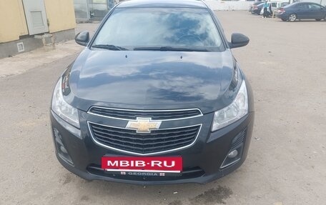 Chevrolet Cruze II, 2013 год, 800 000 рублей, 3 фотография