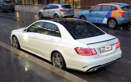 Mercedes-Benz E-Класс, 2013 год, 2 700 000 рублей, 2 фотография