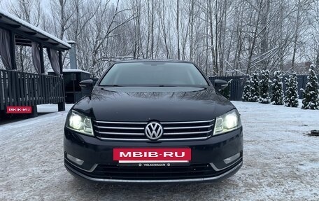 Volkswagen Passat B7, 2013 год, 1 190 000 рублей, 2 фотография