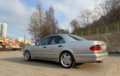 Mercedes-Benz E-Класс AMG, 1998 год, 4 500 000 рублей, 3 фотография