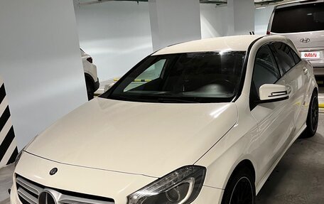 Mercedes-Benz A-Класс, 2015 год, 1 410 000 рублей, 3 фотография