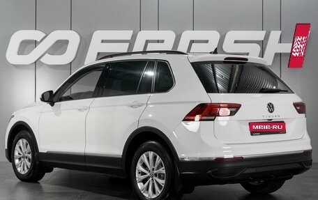 Volkswagen Tiguan II, 2021 год, 2 799 000 рублей, 2 фотография