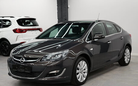 Opel Astra J, 2013 год, 1 095 000 рублей, 1 фотография