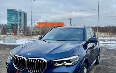 BMW X5, 2018 год, 6 750 000 рублей, 2 фотография