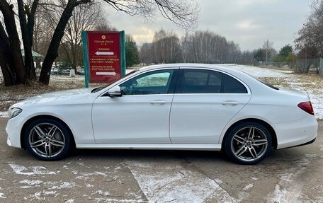 Mercedes-Benz E-Класс, 2019 год, 2 990 000 рублей, 4 фотография