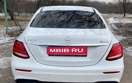 Mercedes-Benz E-Класс, 2019 год, 2 990 000 рублей, 7 фотография