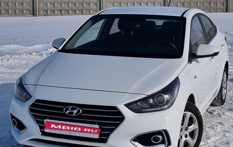 Hyundai Solaris II рестайлинг, 2017 год, 1 375 000 рублей, 1 фотография