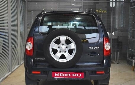 Chevrolet Niva I рестайлинг, 2009 год, 610 000 рублей, 3 фотография