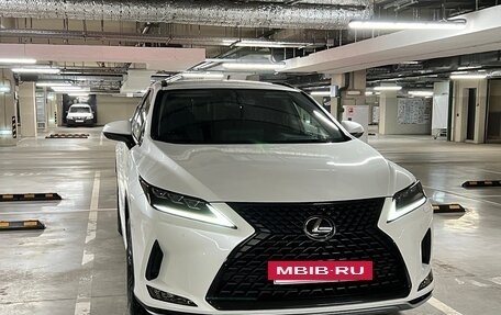 Lexus RX IV рестайлинг, 2020 год, 5 500 000 рублей, 6 фотография