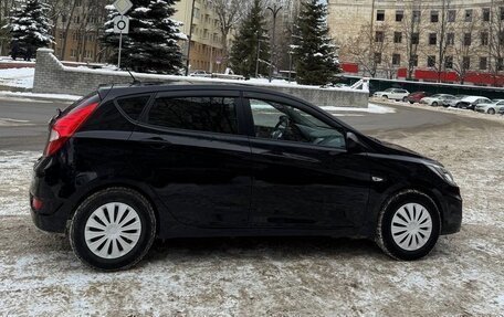 Hyundai Solaris II рестайлинг, 2011 год, 850 000 рублей, 4 фотография