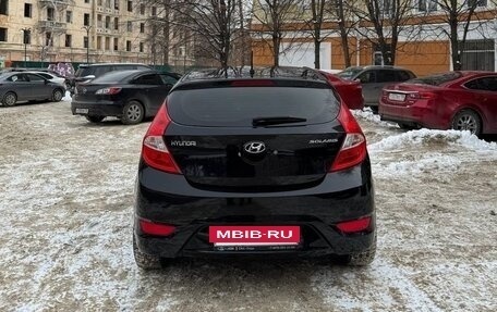 Hyundai Solaris II рестайлинг, 2011 год, 850 000 рублей, 5 фотография