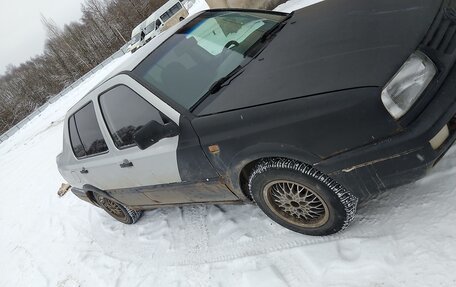 Volkswagen Vento, 1992 год, 90 000 рублей, 2 фотография