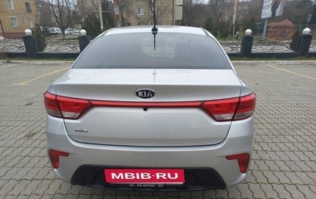 KIA Rio IV, 2018 год, 1 450 000 рублей, 2 фотография