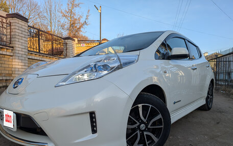 Nissan Leaf I, 2015 год, 800 000 рублей, 1 фотография