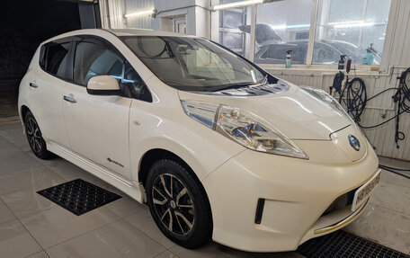 Nissan Leaf I, 2015 год, 800 000 рублей, 9 фотография