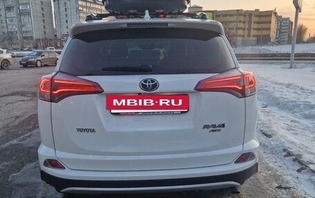 Toyota RAV4, 2016 год, 2 800 000 рублей, 3 фотография