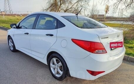 Hyundai Solaris II рестайлинг, 2014 год, 1 050 000 рублей, 3 фотография