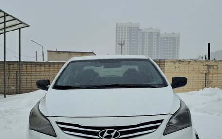 Hyundai Solaris II рестайлинг, 2014 год, 1 050 000 рублей, 14 фотография