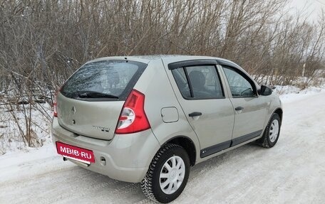 Renault Sandero I, 2013 год, 650 000 рублей, 4 фотография