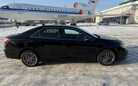 Toyota Camry, 2017 год, 2 990 000 рублей, 7 фотография