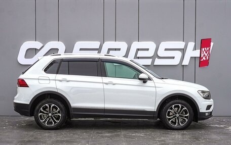 Volkswagen Tiguan II, 2018 год, 2 400 000 рублей, 5 фотография