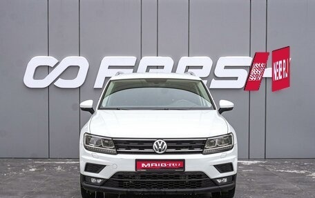 Volkswagen Tiguan II, 2018 год, 2 400 000 рублей, 3 фотография