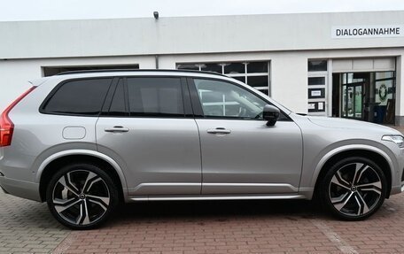 Volvo XC90 II рестайлинг, 2022 год, 6 300 000 рублей, 3 фотография