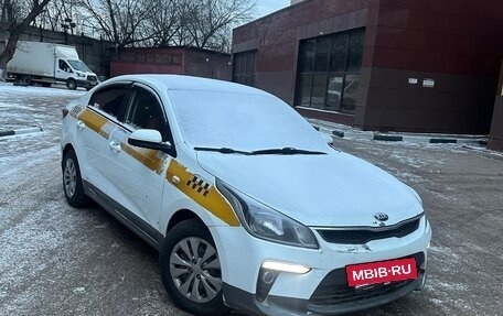 KIA Rio IV, 2018 год, 1 120 000 рублей, 2 фотография