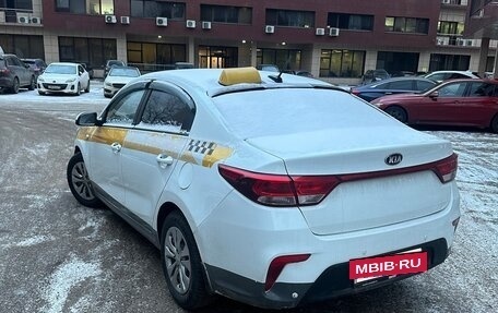 KIA Rio IV, 2018 год, 1 120 000 рублей, 4 фотография