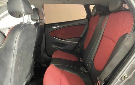 Hyundai Solaris II рестайлинг, 2011 год, 670 000 рублей, 14 фотография