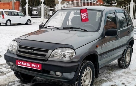 Chevrolet Niva I рестайлинг, 2004 год, 300 000 рублей, 3 фотография