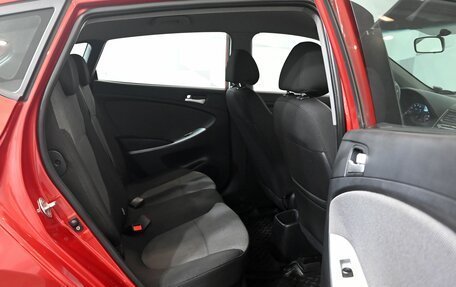 Hyundai Solaris II рестайлинг, 2011 год, 800 000 рублей, 22 фотография
